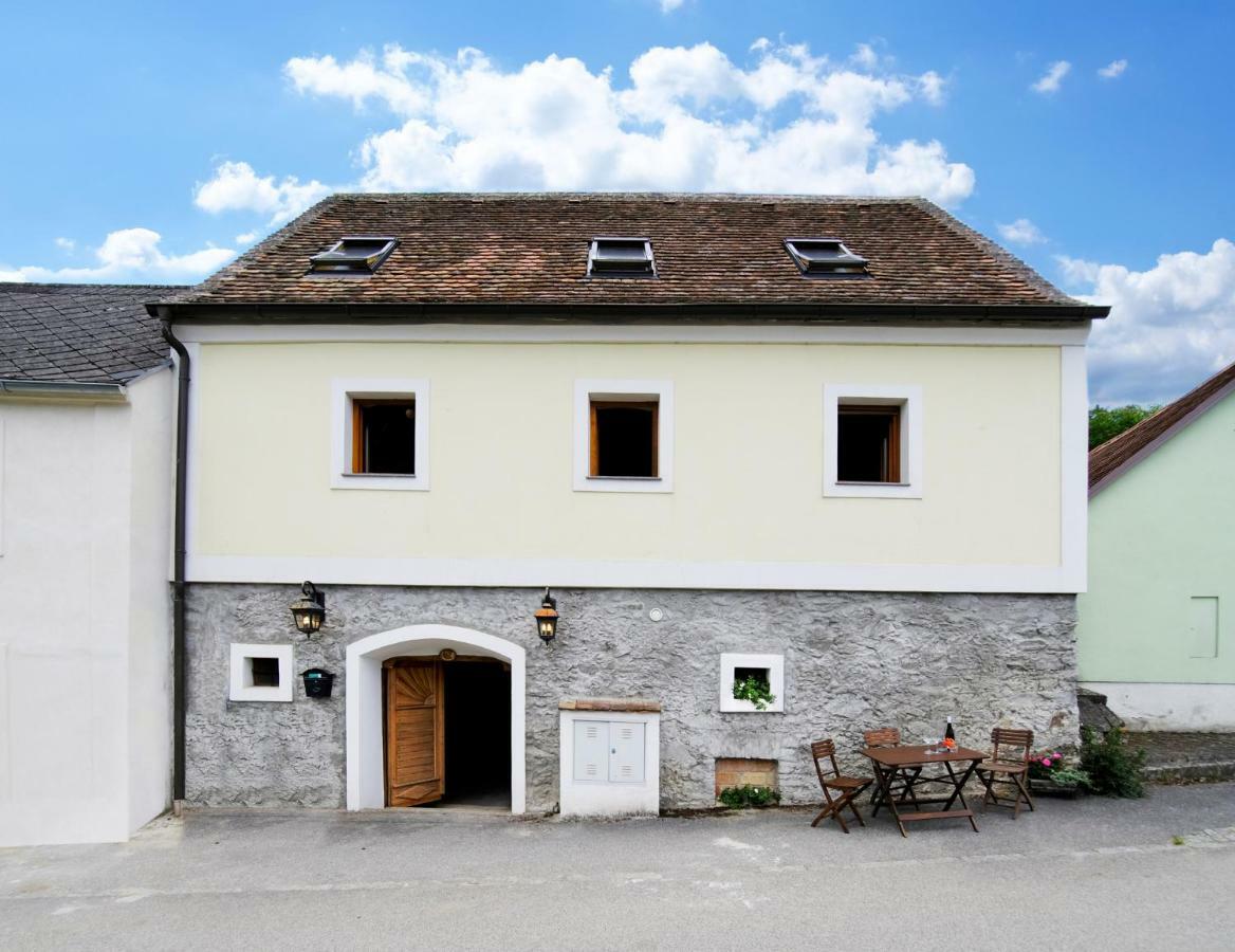 Villa Weinkellerurlaub Röschitz Roggendorf Exterior foto